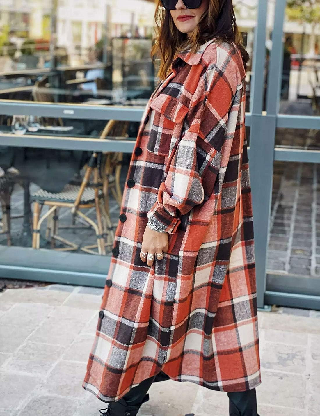 "Cozy Chic: Women's Plaid Lounge Shirt Jacket - Button Up, Lapel Collar, Long Sleeve"